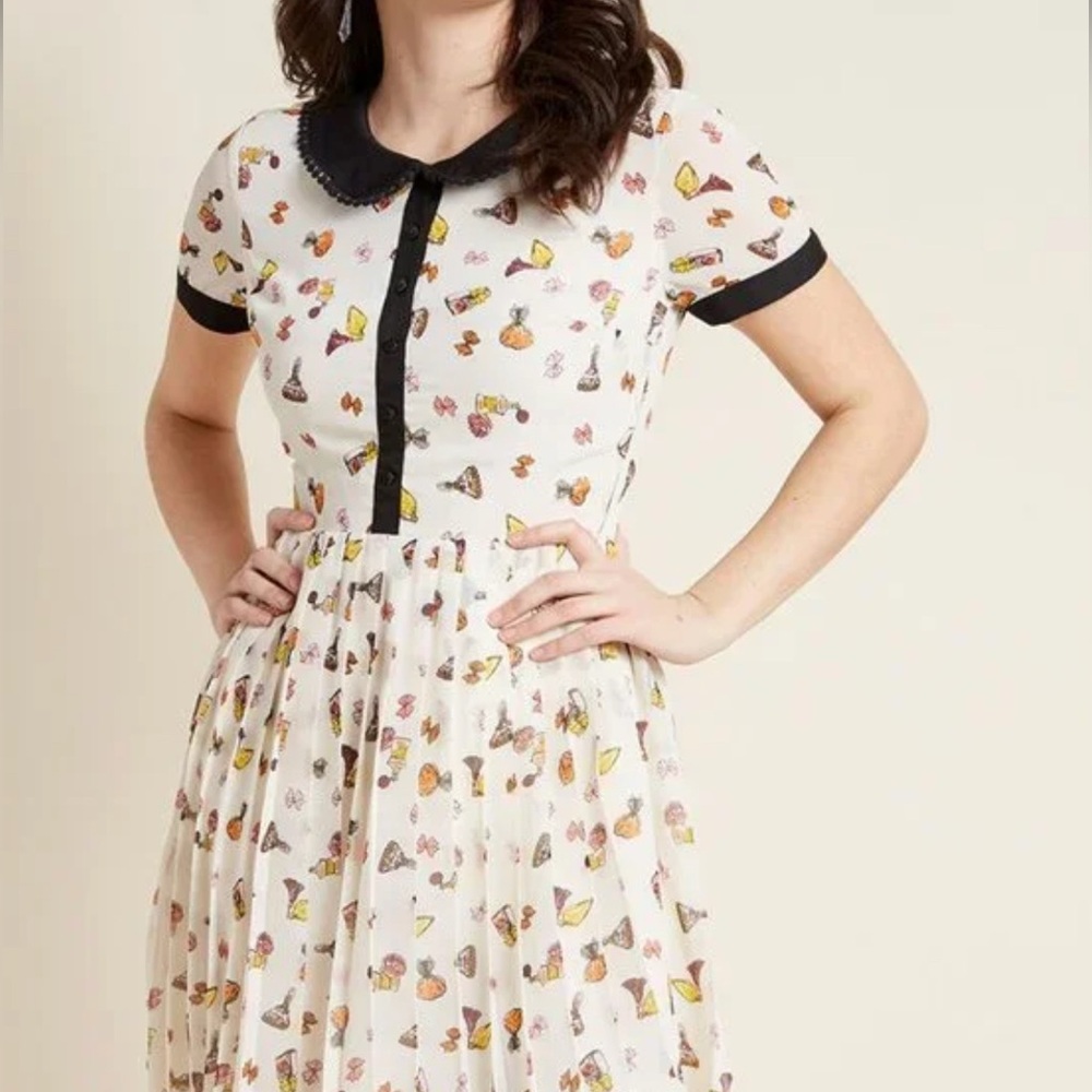 ModCloth Perfume Bottle Pleated Dress black collar trimmed with Pom poms - Picture 8 of 8
